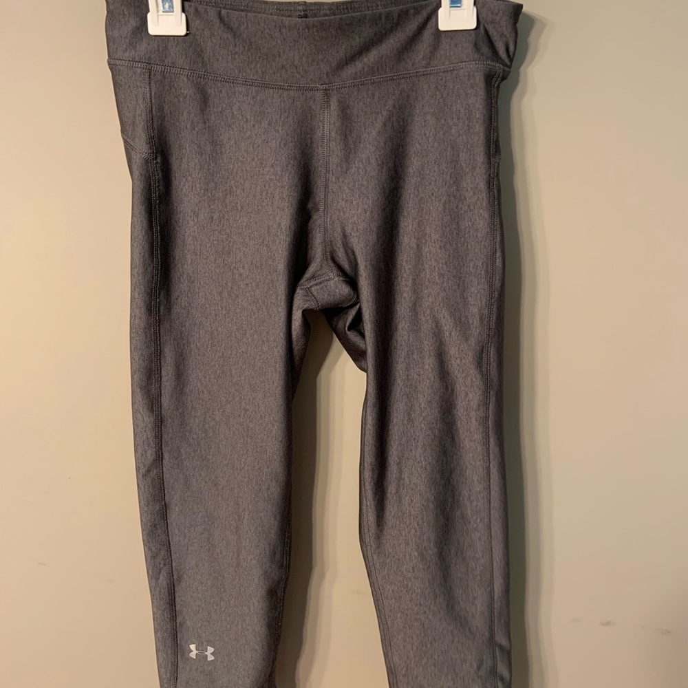 Under Armour Cropped Leggings